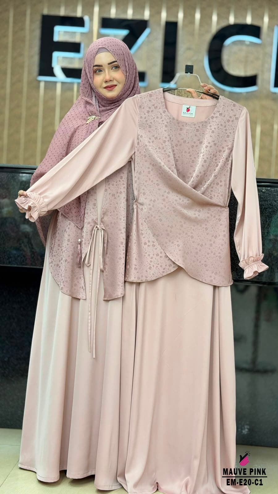 Abaya E Mohini