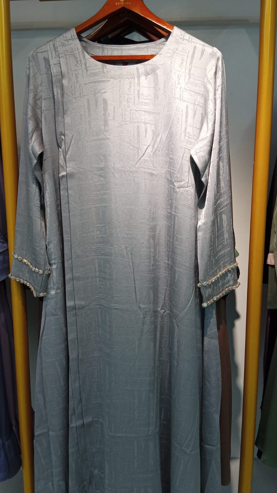 Karchupi Abaya